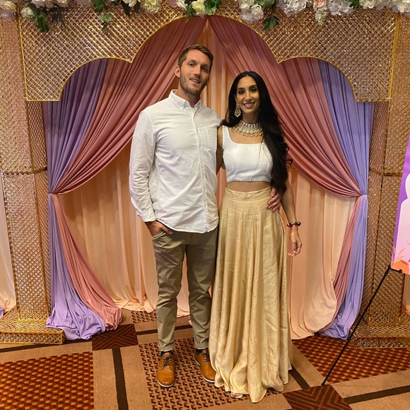 Indian lehenga and Jewelry - Picture 3 of 4